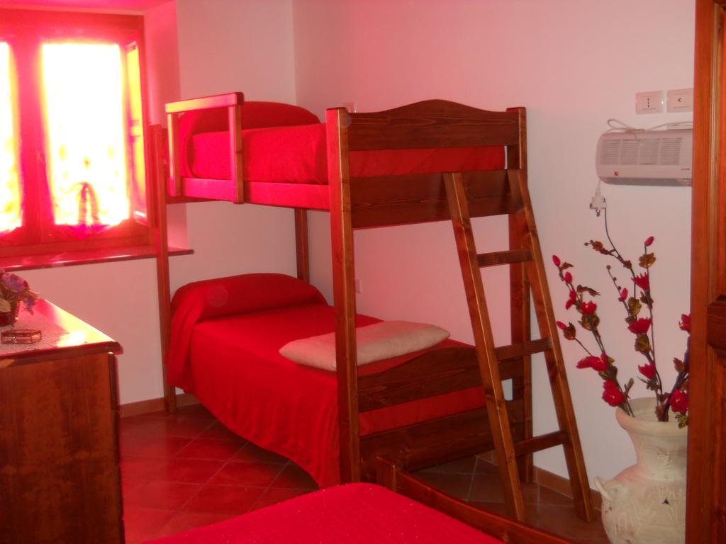 Azienda Agrituristica La Casetta Del Pollino Морманно Номер фото