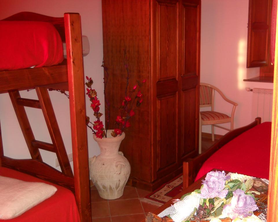 Azienda Agrituristica La Casetta Del Pollino Морманно Номер фото
